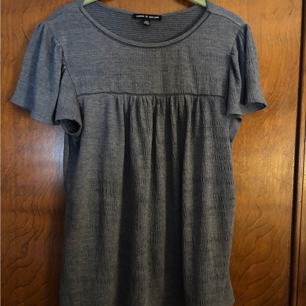 Cable & Gauge Bkue Denim Look Smocked Flutter Sleeve Top size M